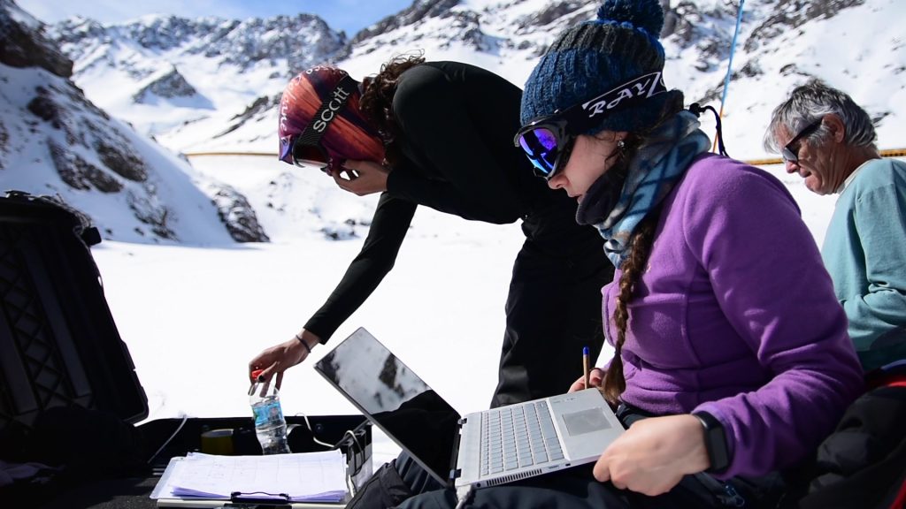 Científicos buscan analizar graves efectos de la contaminación en la Cordillera de los Andes