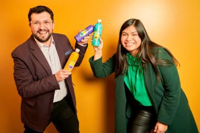 Jóvenes chilenos lideran startup de bebidas funcionales que incorpora I+D